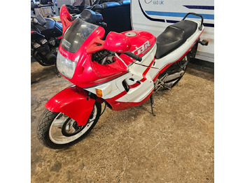 Motocicleta HONDA