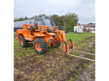 Empilhador telescópico TEREX