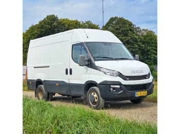 Furgão IVECO Daily