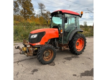 Trator municipal Kubota N8540: foto 1