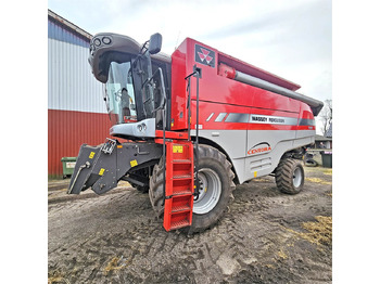Colheitadeira MASSEY FERGUSON