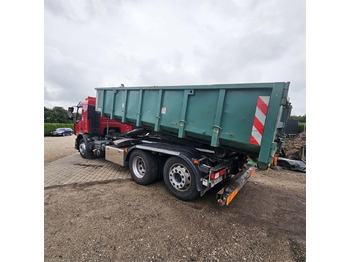 Camião polibenne Renault D 26 Wide: foto 4 Camião polibenne Renault D 26 Wide: foto 4