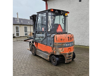 Empilhador Toyota 7FBMF30: foto 5