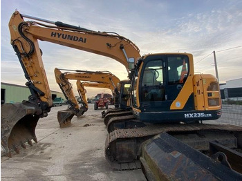 Escavadora de rastos HYUNDAI