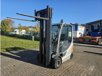Empilhador elétrico STILL RX60