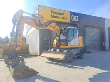 Escavadeira de rodas LIEBHERR A 913