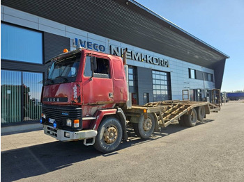 Camião de transporte de madeira SISU