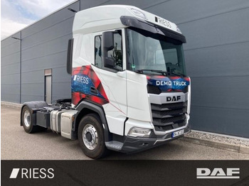 Tractor DAF XF 530