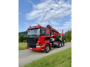 Camião de transporte de madeira SCANIA R 580