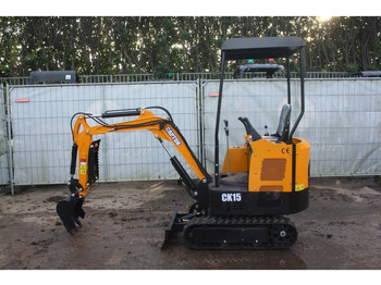 Mini escavadeira CAPTOK