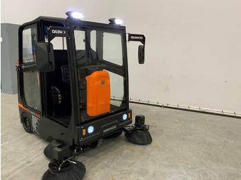 Varredora urbana DAEWOO
