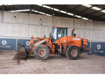 Pá carregadora de rodas DOOSAN DL300