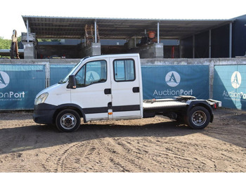 Camião chassi IVECO Daily 35C17