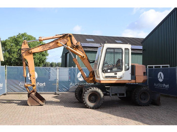 Escavadeira de rodas LIEBHERR