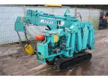 Guindaste sobre esteiras