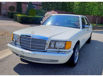 Sedan MERCEDES-BENZ