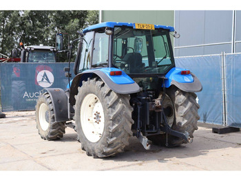 Trator New Holland TL90: foto 4