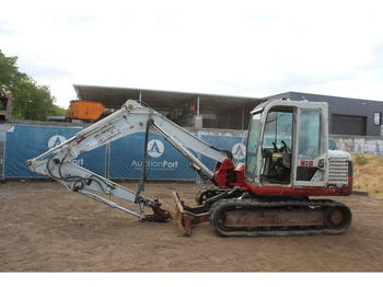 Escavadora de rastos TAKEUCHI TB175