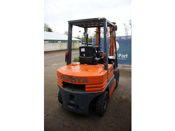 Empilhador Toyota 5FG25: foto 5 Empilhador Toyota 5FG25: foto 5