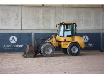 Pá carregadora de rodas VOLVO L30B