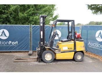 Empilhador a gás YALE