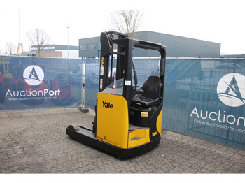 Empilhador retráctil Yale MR16: foto 3 Empilhador retráctil Yale MR16: foto 3