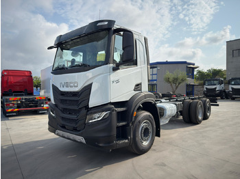 Camião chassi IVECO X-WAY