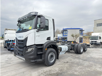 Camião chassi IVECO X-WAY