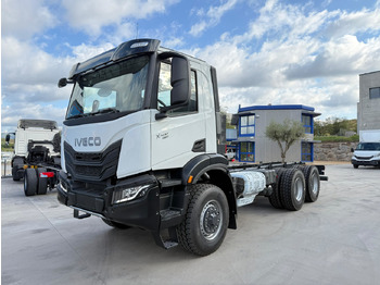 Camião chassi IVECO X-WAY