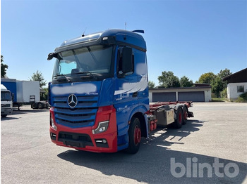 Camião transportador de contêineres/ Caixa móvel MERCEDES-BENZ Actros 2545