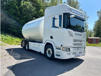 Camião cisterna SCANIA R 500