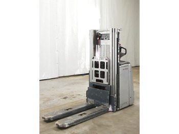 Stacker STILL