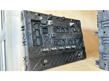 Peça de reposição MERCEDES-BENZ