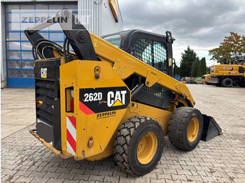 Mini pá carregadora CATERPILLAR