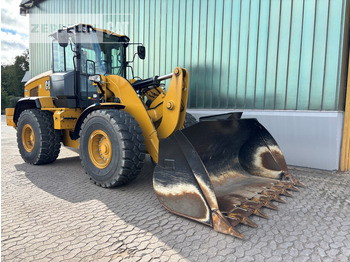 Pá carregadora de rodas CATERPILLAR 938M