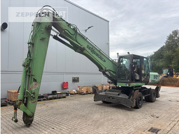 Manipulador de material SENNEBOGEN