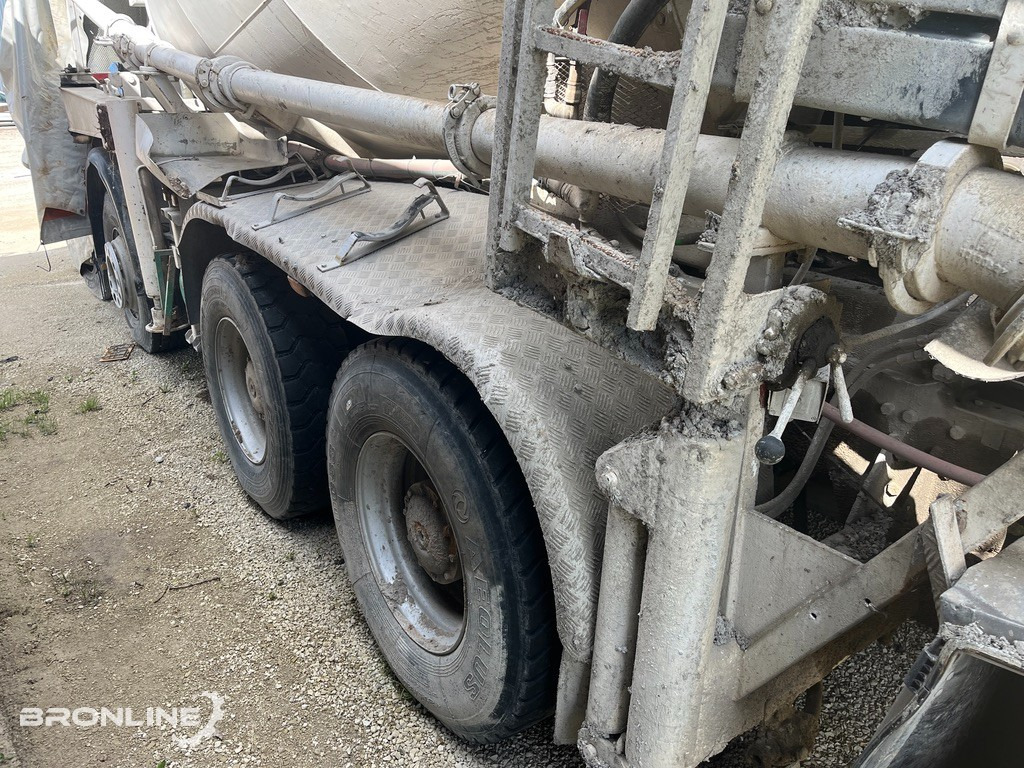 2003 MERCEDES-BENZ ACTROS 3240B 8X4/4 Mixer - Camião betoneira: foto 5 2003 MERCEDES-BENZ ACTROS 3240B 8X4/4 Mixer - Camião betoneira: foto 5