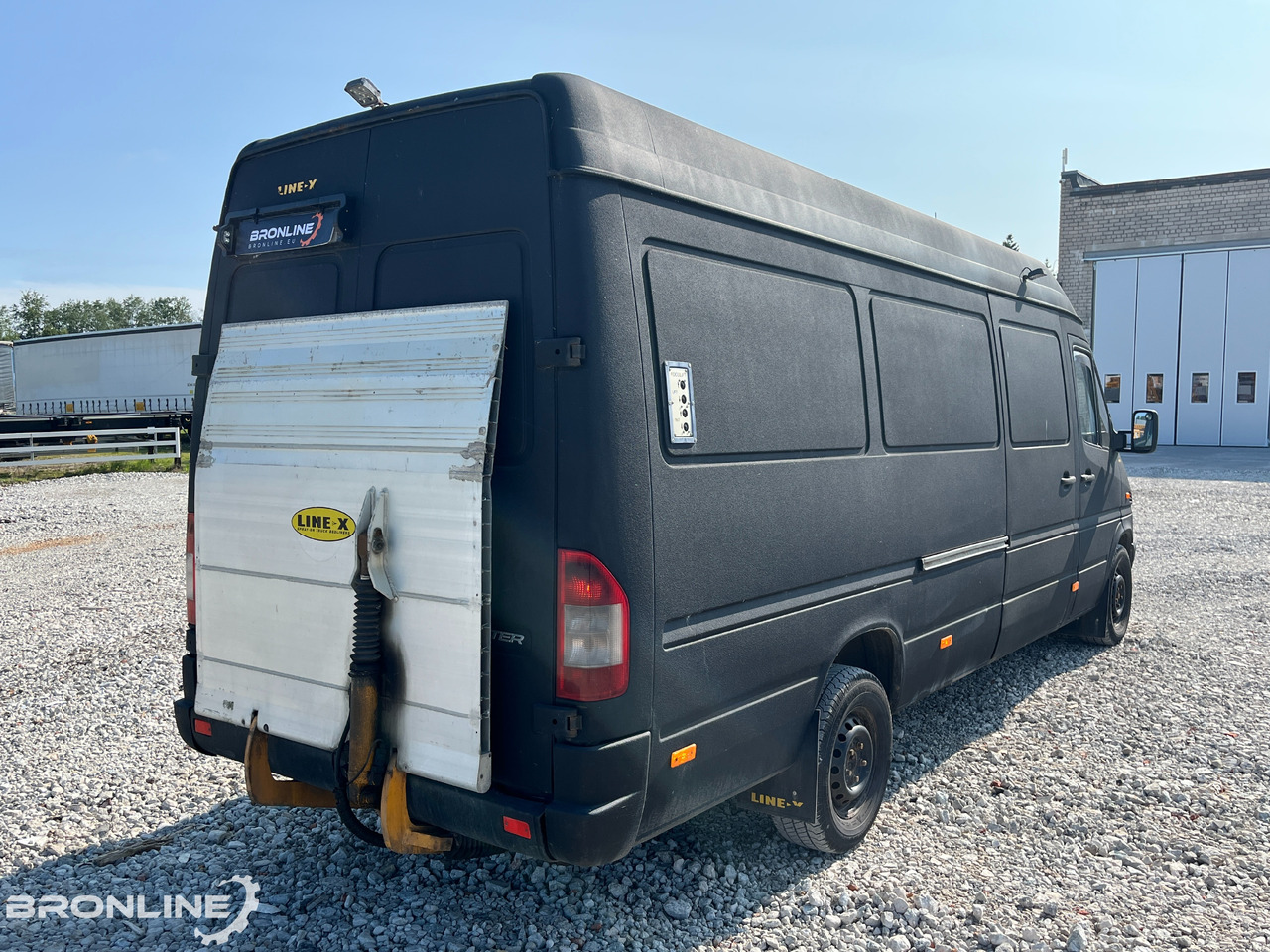2004 Mercedes-Benz Sprinter 313 CDI 2.2d 95kW - Furgão: foto 5 2004 Mercedes-Benz Sprinter 313 CDI 2.2d 95kW - Furgão: foto 5
