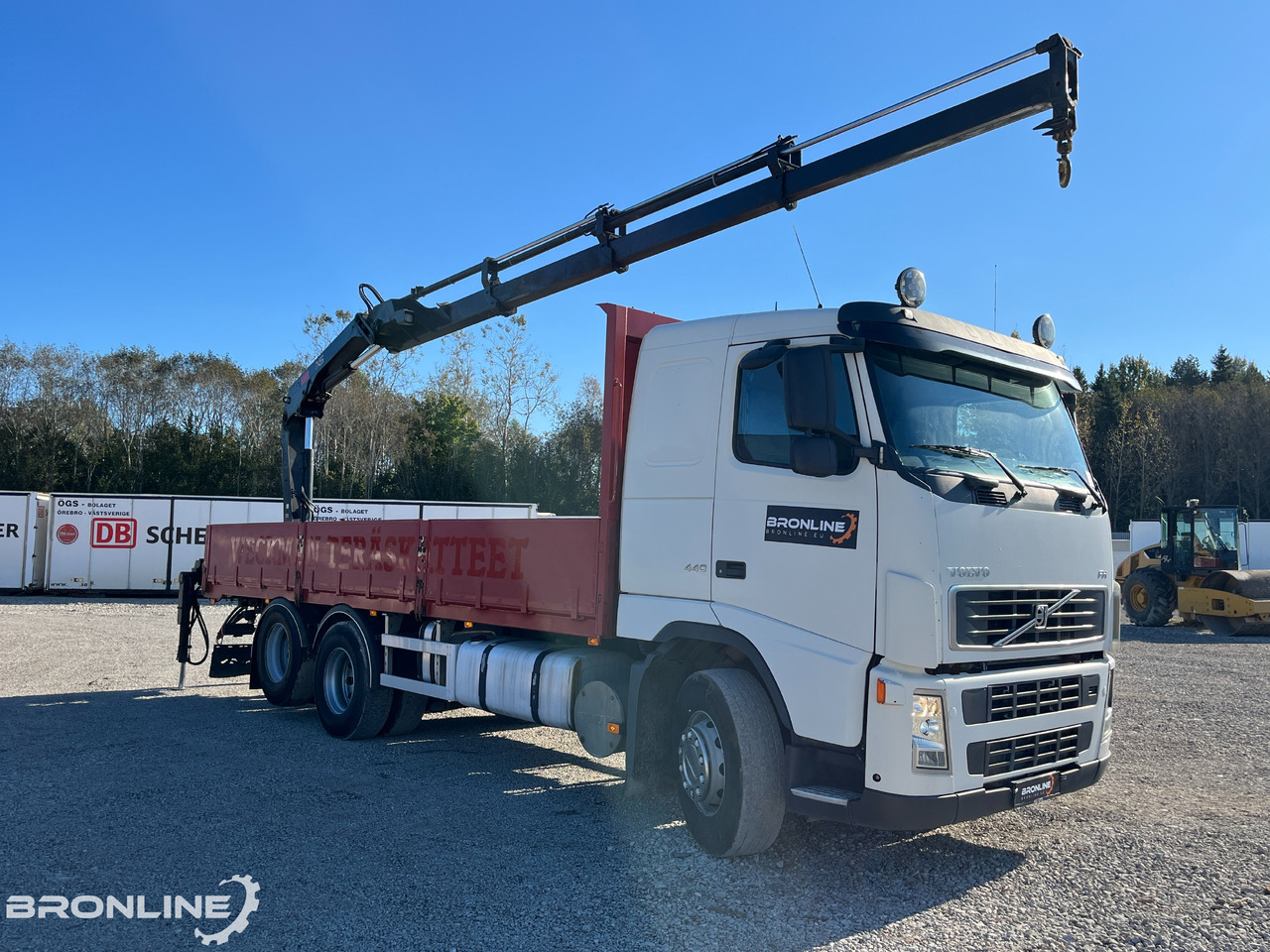 2006 Volvo FH 440 6x2 Flatbed + Crane - Camião de caixa aberta/ Plataforma, Camião grua: foto 2 2006 Volvo FH 440 6x2 Flatbed + Crane - Camião de caixa aberta/ Plataforma, Camião grua: foto 2