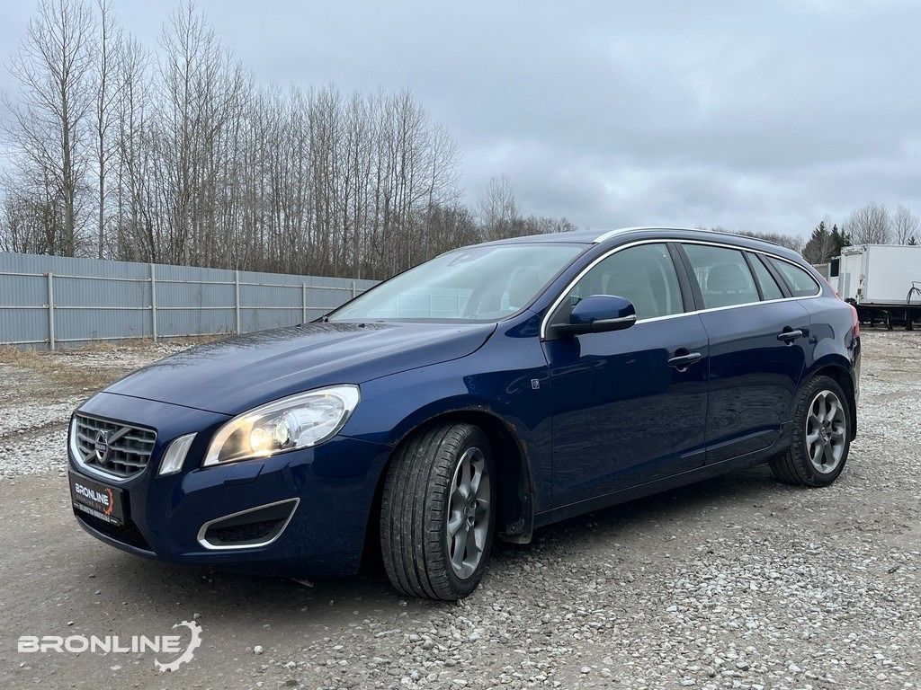 2011 Volvo V60 1.6 84kW Low mileage - Automóvel: foto 2 2011 Volvo V60 1.6 84kW Low mileage - Automóvel: foto 2