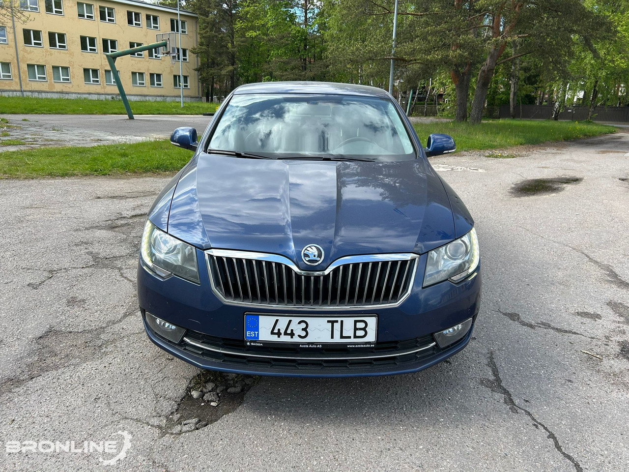 2014 Skoda Superb 1.8 118kW 4x4 - Automóvel: foto 3 2014 Skoda Superb 1.8 118kW 4x4 - Automóvel: foto 3