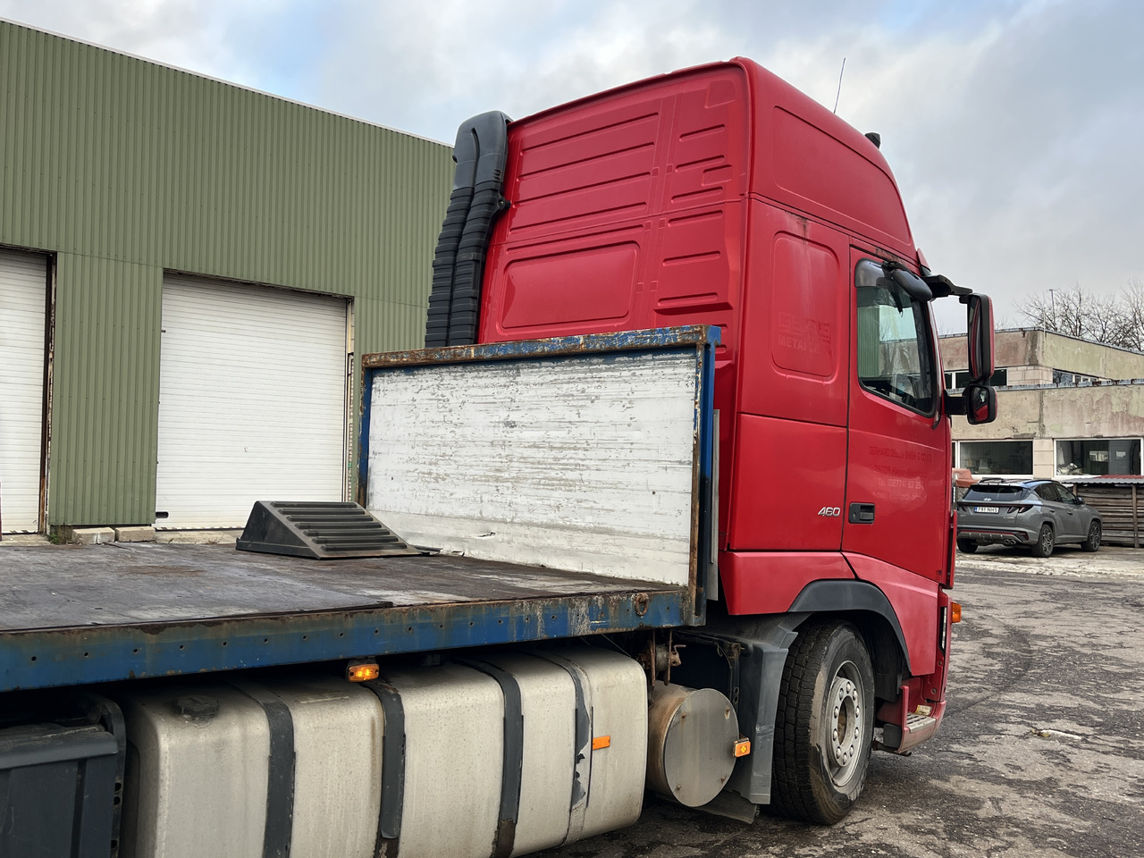 Volvo FH12 Flatbed Automatic 2006 - Camião de caixa aberta/ Plataforma: foto 5 Volvo FH12 Flatbed Automatic 2006 - Camião de caixa aberta/ Plataforma: foto 5