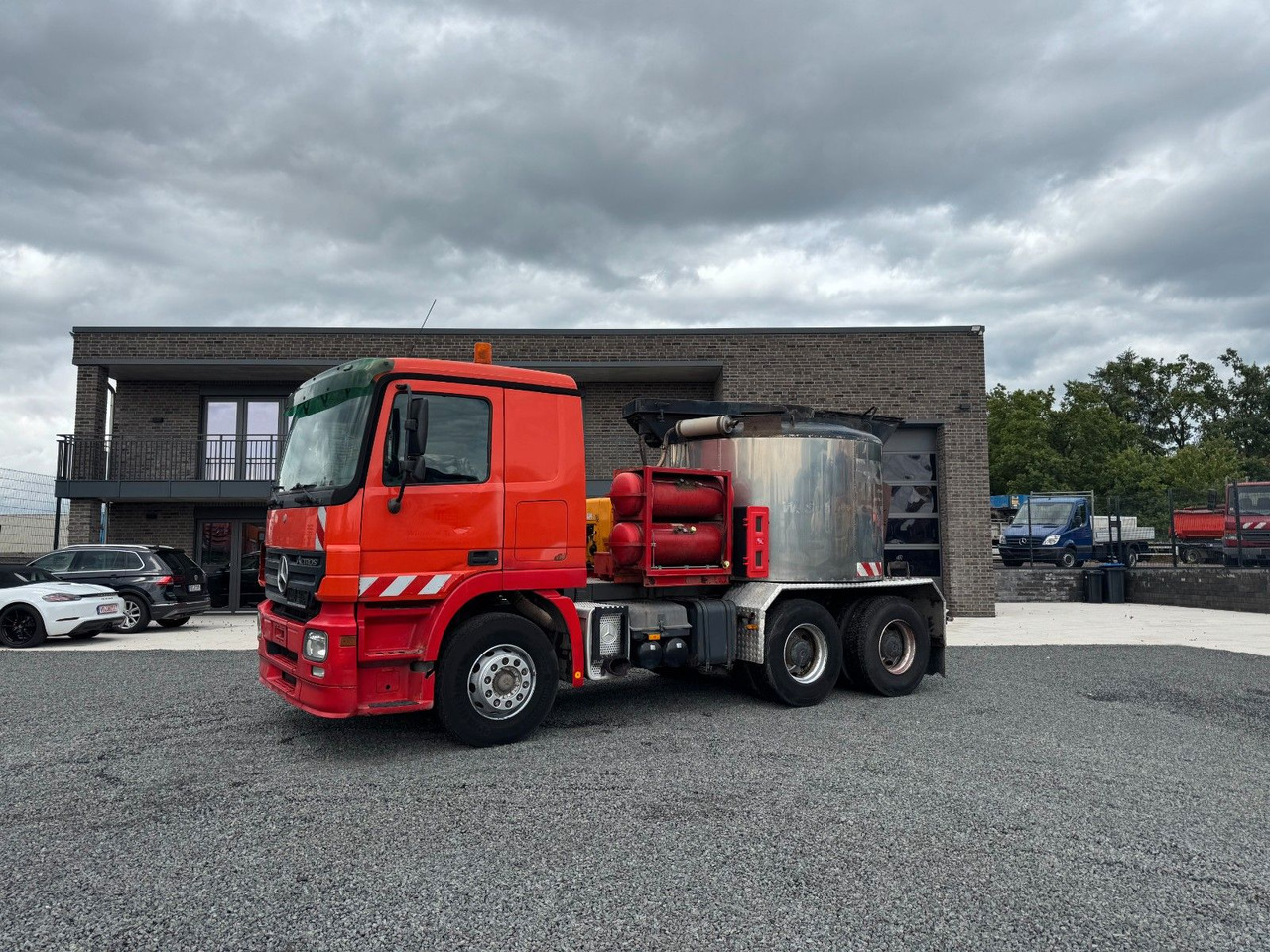 Mercedes-Benz Actros 2641 LS 6x4 Asphaltkocher 6x4 - Camião: foto 1 Mercedes-Benz Actros 2641 LS 6x4 Asphaltkocher 6x4 - Camião: foto 1