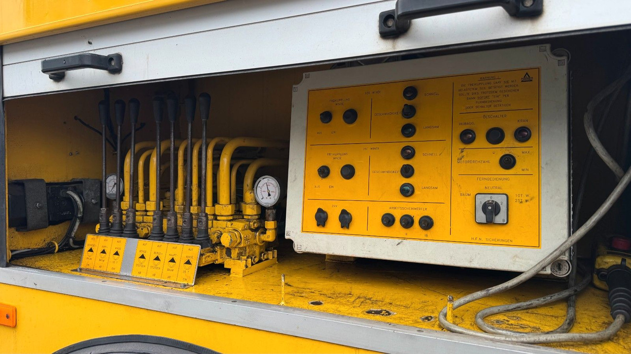 MAN 35.463 Abschleppwagen Kran LKW Berger - Caminhão reboque: foto 5 MAN 35.463 Abschleppwagen Kran LKW Berger - Caminhão reboque: foto 5