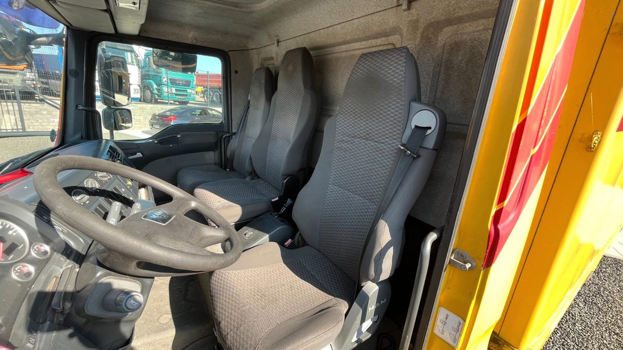 Locação financeira de MAN TGL 10.180 Euro 4 Pferdetransporter Horse MAN TGL 10.180 Euro 4 Pferdetransporter Horse MAN TGL 10.180 Euro 4 Pferdetransporter Horse MAN TGL 10.180 Euro 4 Pferdetransporter Horse: foto 9 Locação financeira de MAN TGL 10.180 Euro 4 Pferdetransporter Horse MAN TGL 10.180 Euro 4 Pferdetransporter Horse MAN TGL 10.180 Euro 4 Pferdetransporter Horse MAN TGL 10.180 Euro 4 Pferdetransporter Horse: foto 9