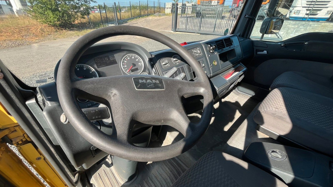 Locação financeira de MAN TGL 10.180 Euro 4 Pferdetransporter Horse MAN TGL 10.180 Euro 4 Pferdetransporter Horse MAN TGL 10.180 Euro 4 Pferdetransporter Horse MAN TGL 10.180 Euro 4 Pferdetransporter Horse: foto 10 Locação financeira de MAN TGL 10.180 Euro 4 Pferdetransporter Horse MAN TGL 10.180 Euro 4 Pferdetransporter Horse MAN TGL 10.180 Euro 4 Pferdetransporter Horse MAN TGL 10.180 Euro 4 Pferdetransporter Horse: foto 10