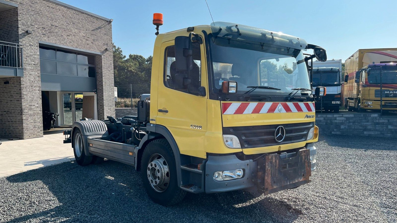Mercedes-Benz 1318 1218 Abrollkipper Mercedes-Benz 1318 1218 Abrollkipper - Camião polibenne: foto 3 Mercedes-Benz 1318 1218 Abrollkipper Mercedes-Benz 1318 1218 Abrollkipper - Camião polibenne: foto 3