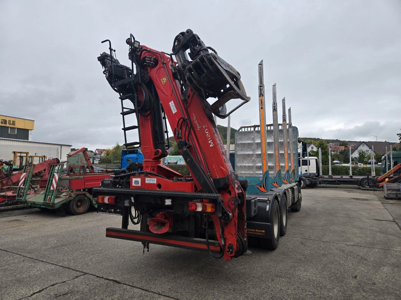 Mercedes-Benz Arocs 2651 Holztransporter Blatt Blatt Kran - Camião de transporte de madeira, Camião grua: foto 3 Mercedes-Benz Arocs 2651 Holztransporter Blatt Blatt Kran - Camião de transporte de madeira, Camião grua: foto 3