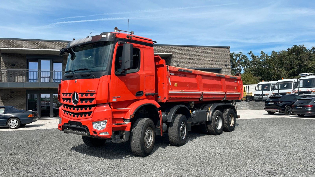 Mercedes-Benz Arocs 3245 Bordmatik Meiller Retarder - Camião basculante: foto 2 Mercedes-Benz Arocs 3245 Bordmatik Meiller Retarder - Camião basculante: foto 2