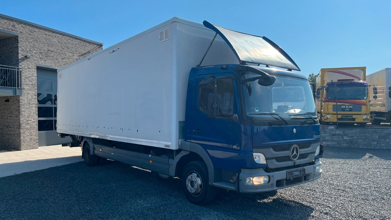 Mercedes-Benz Atego 1018 Koffer LBW Klima Mercedes-Benz Atego 1018 Koffer LBW Klima - Camião furgão: foto 3 Mercedes-Benz Atego 1018 Koffer LBW Klima Mercedes-Benz Atego 1018 Koffer LBW Klima - Camião furgão: foto 3